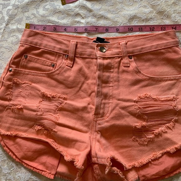 Forever 21 shorts, Daisy duke stlye - Picture 3 of 9